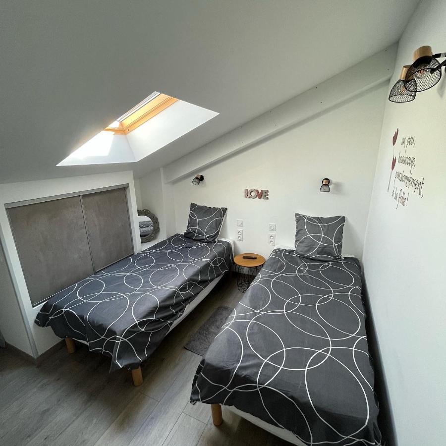 Maison Chaleureuse Avec Terrasse Privative Proche De La Gare Et Du Centre-Ville ロシュフォール エクステリア 写真